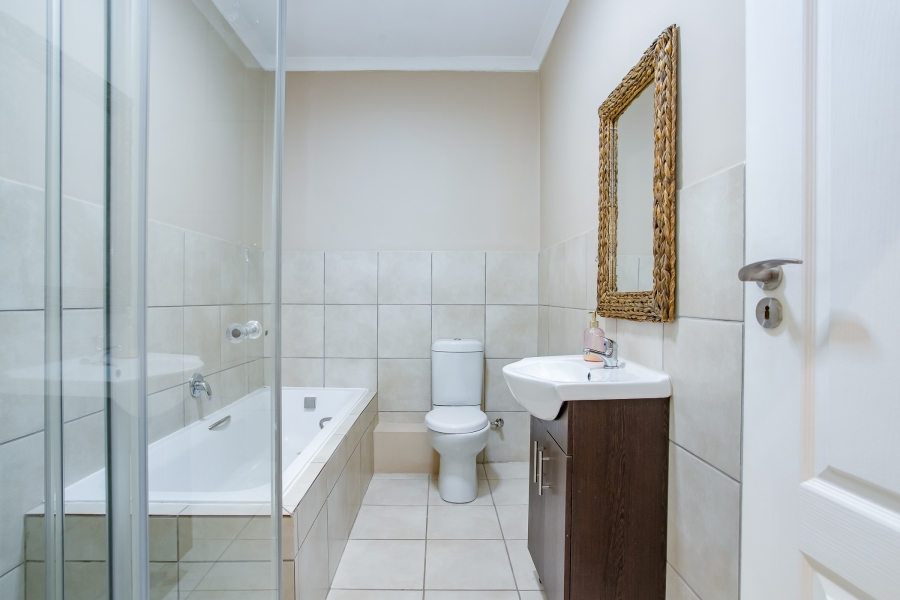To Let 3 Bedroom Property for Rent in Groenvlei Western Cape